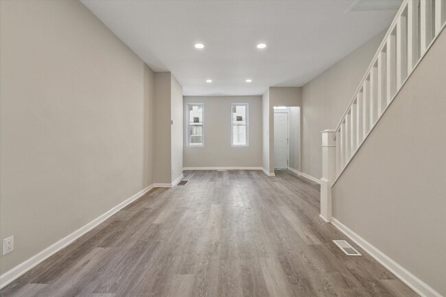 Building Photo - Newly Renovated 3 Bedroom Home