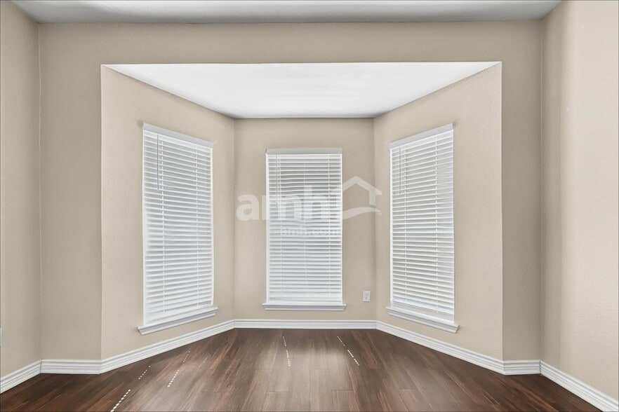Building Photo - 1414 Monte Carlo Dr