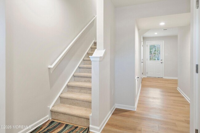 Building Photo - 602 Cyprus Ct