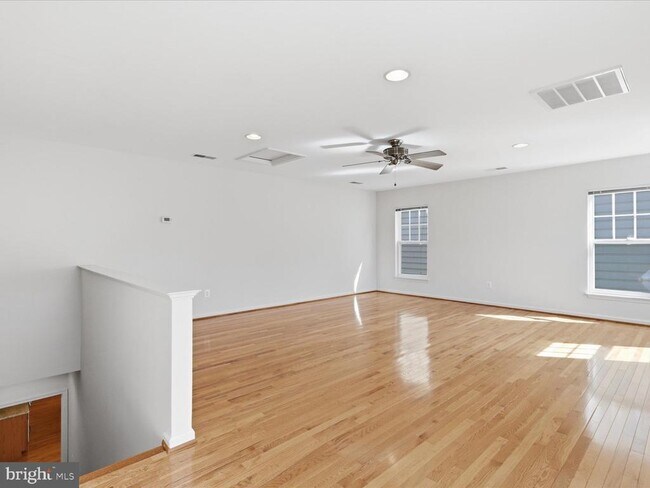 Building Photo - 7752 Grandwind Dr