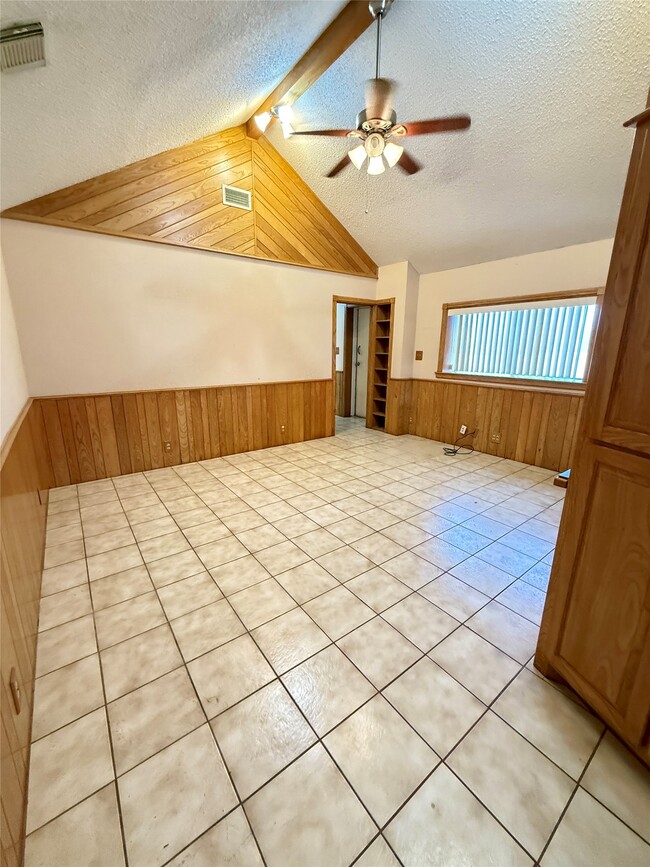 Building Photo - 5911 Farm to Market Rd 1459