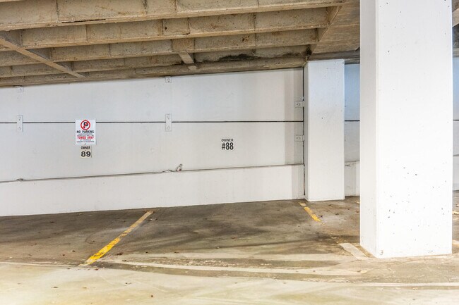 Building Photo - 355 S Broadway