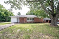 Building Photo - Coming Soon! Spacious 5 Bedroom 3 Bath Home