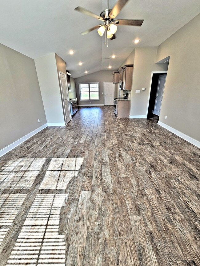 Building Photo - 717 Iron Wood Dr