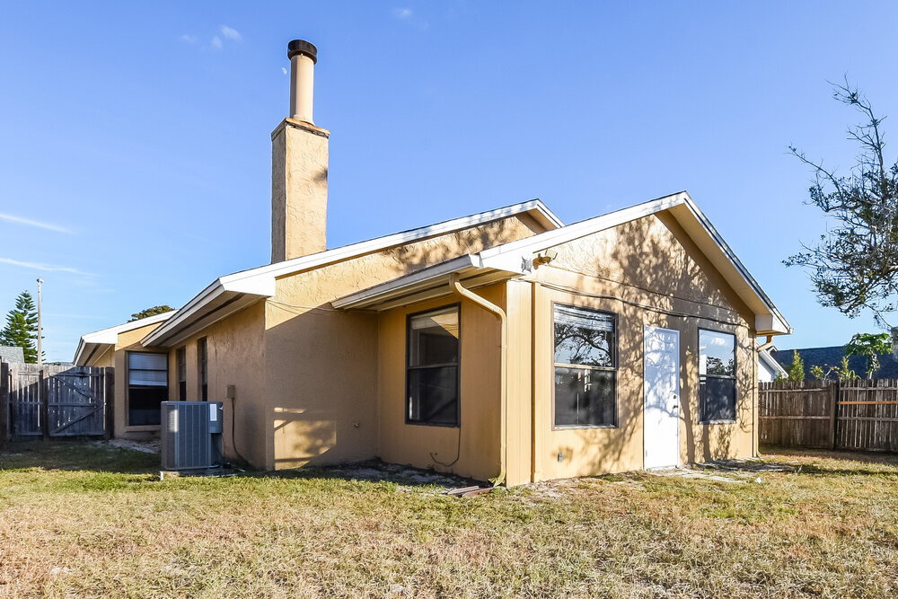 Building Photo - 1332 Andes Dr