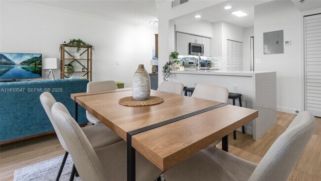 Building Photo - 3245 NE 184th St