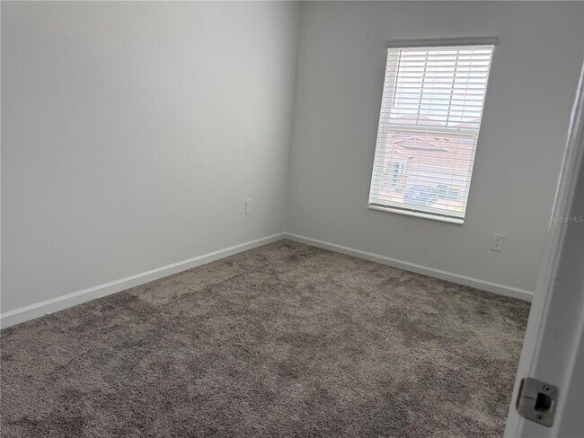 Building Photo - 2658 Armstrong Ave