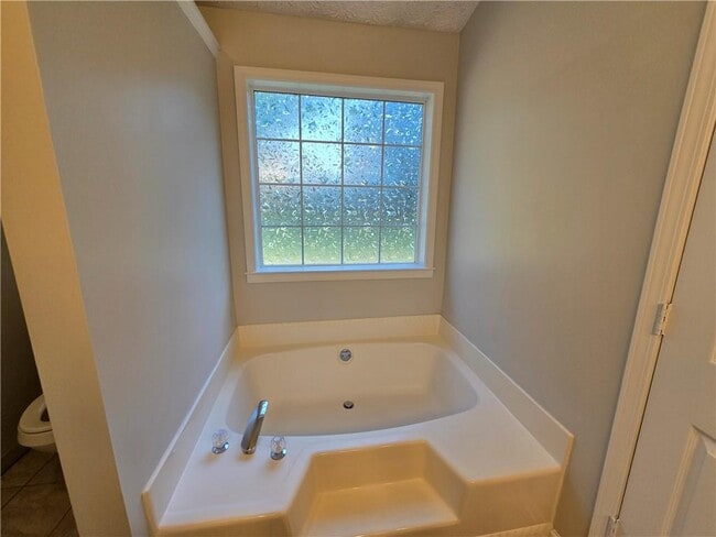 Building Photo - 3585 Plum Creek Trail NW