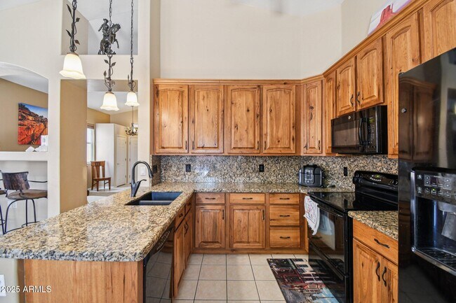 Building Photo - 2633 E Calle Del Norte Dr