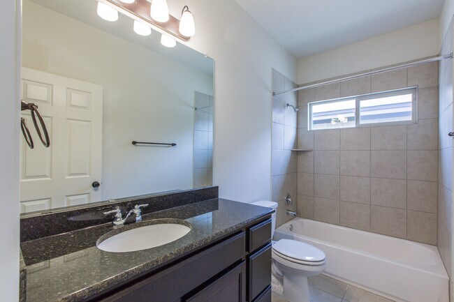 Building Photo - 16020 Travesia Way