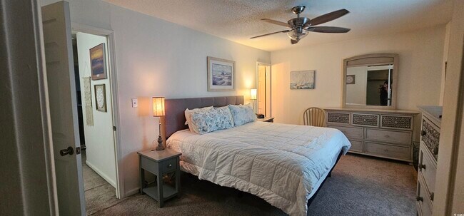 Building Photo - 1711 Fawn Vista Dr N