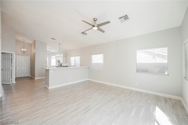 Building Photo - 490 Beaconwood St