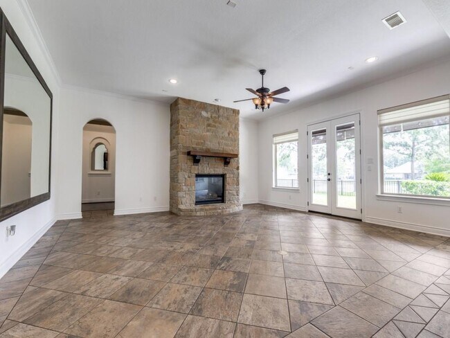 Building Photo - 18619 Duke Lake Dr