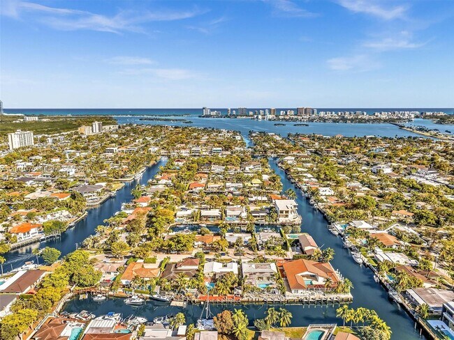 Building Photo - 12904 Banyan Rd