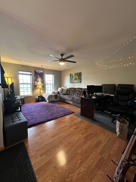 Building Photo - 613 North Star Dr