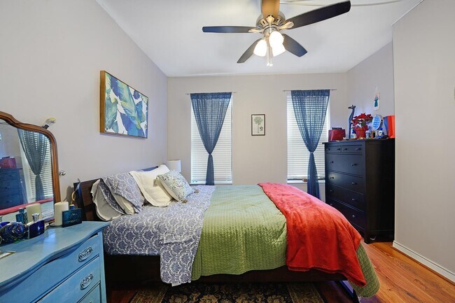 Building Photo - 203 Madison St