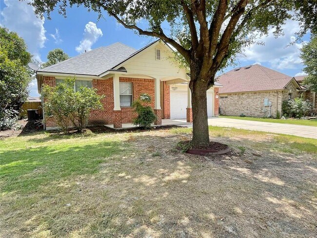 Building Photo - 2059 Carlisle Castle Dr