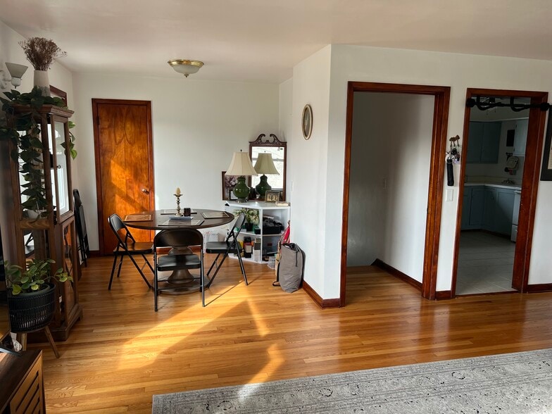 Facing entrance to unit and kitchen - 2113 N Sherman Ave