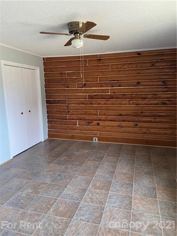 Building Photo - 438 Bluefield Rd