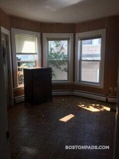 Building Photo - 151 Central St