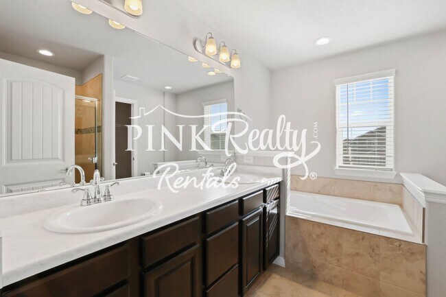 Building Photo - 10970 Rowley Dr