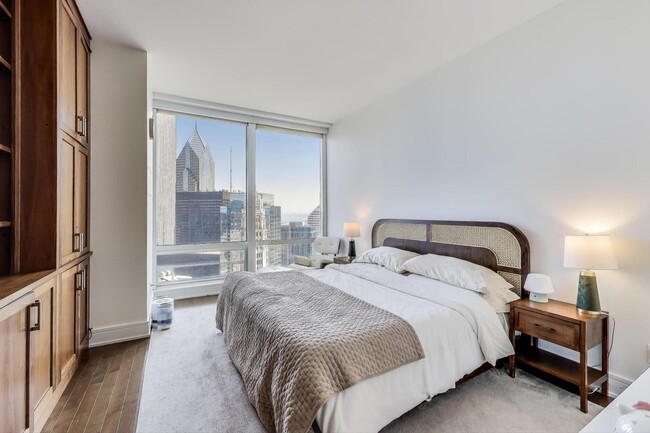 Building Photo - 401 N Wabash Ave