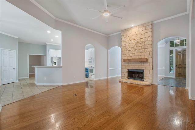 Building Photo - 12416 Water Oak Dr