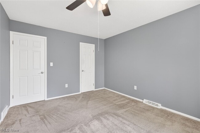 Building Photo - 9582 Fernwood Dr