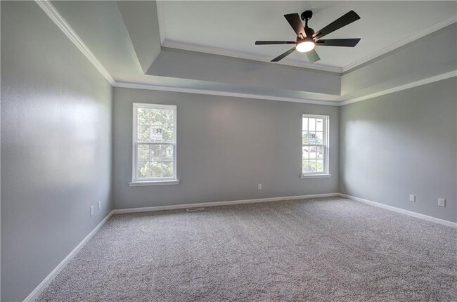 Building Photo - 128 Evergreen Trail SE
