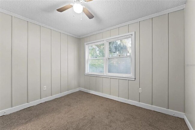 Building Photo - 4418 Highland Ln
