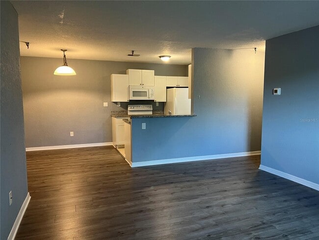 Building Photo - 10265 Gandy Blvd N