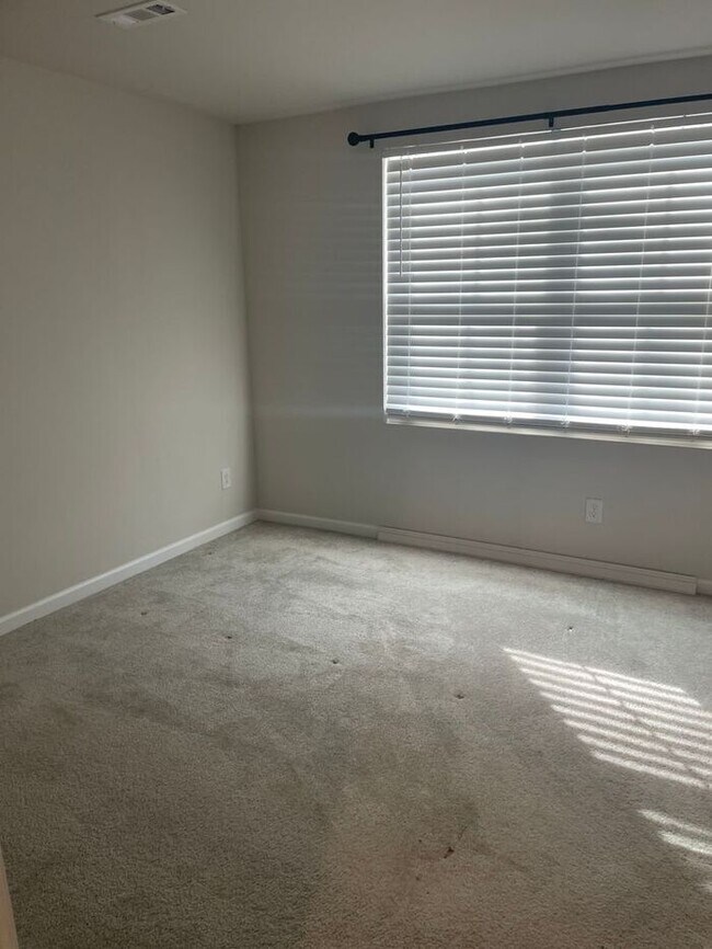 Building Photo - Stunning 3BR 3BA Home w/ Private Patio • Full Appliance Suite • Wooded-View Patio in Nashville