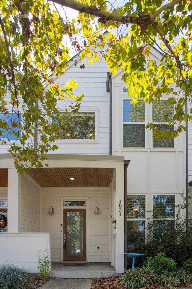 Building Photo - 1034 Maynor Ave