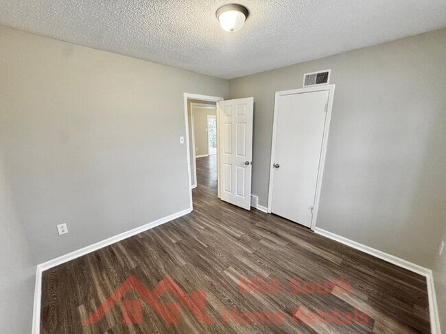 Building Photo - 3940 Schoolfield Rd