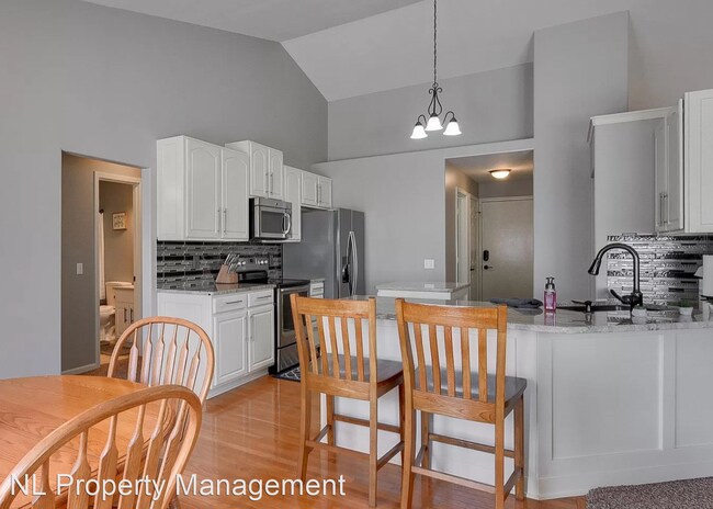 Building Photo - 5 br, 3 bath House - 19617 Poppleton Ave