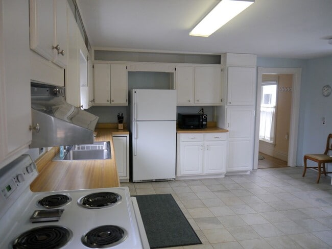 Building Photo - MSMT Clancy House