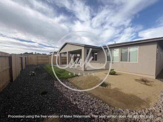 Building Photo - 185 Radiant Dr