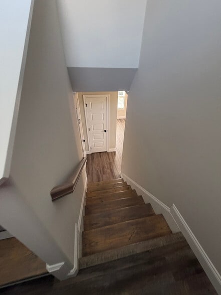 Building Photo - 2619 Parkers Mdw Ln