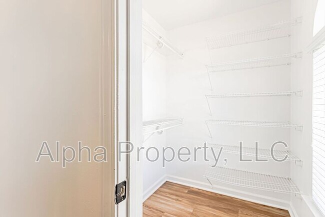 Building Photo - 317 Edenberry Way