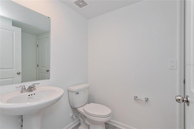 Building Photo - 3227 Laurent Lp