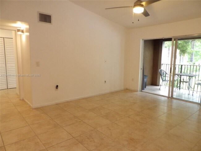 Building Photo - 4828 N State Rd 7