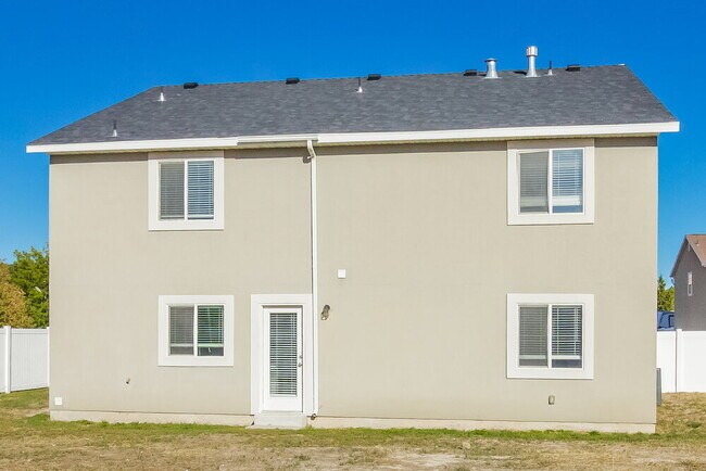 Building Photo - 3174 Hunter Farm Way