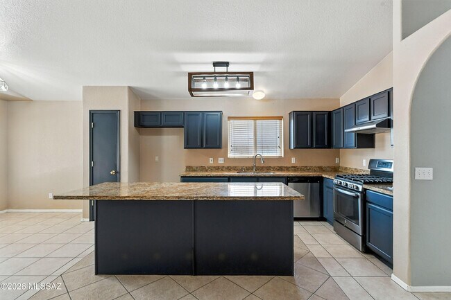 Building Photo - 7997 E Snakeroot Dr