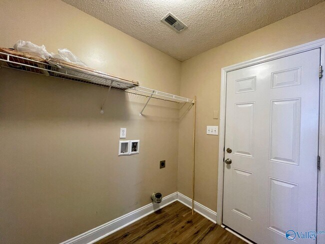 Building Photo - 29712 Robert Lee Ct