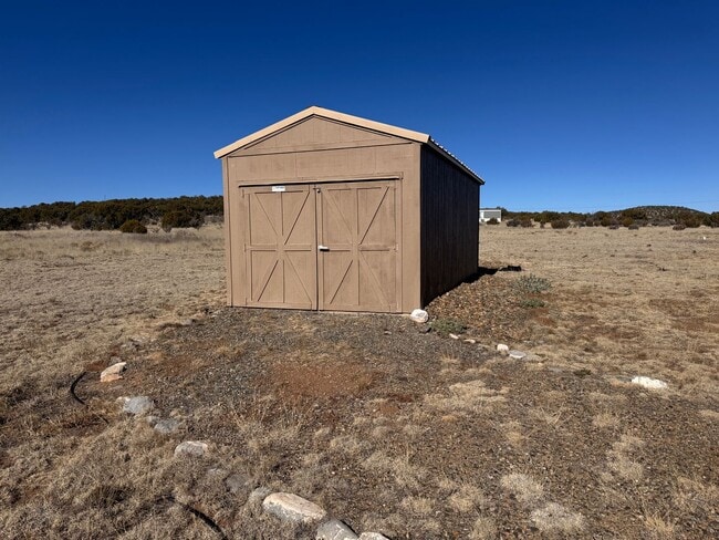Building Photo - 3 Bedroom, 2 Bathroom Home in Moriarty, NM