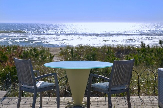 Building Photo - 323 Marine Blvd