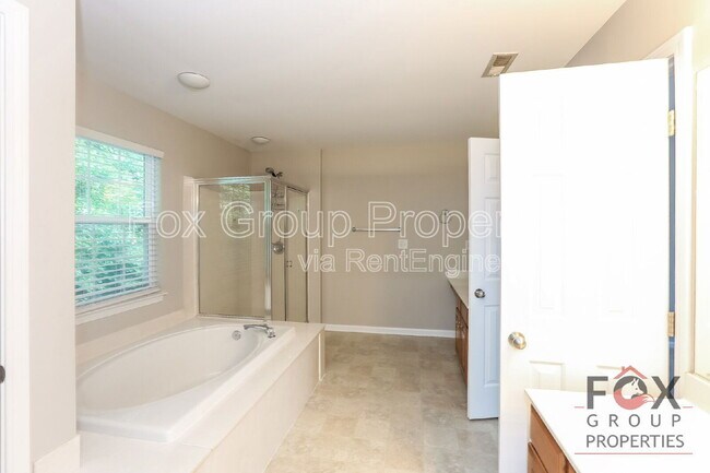 Building Photo - 148 Flowering Grove Ln