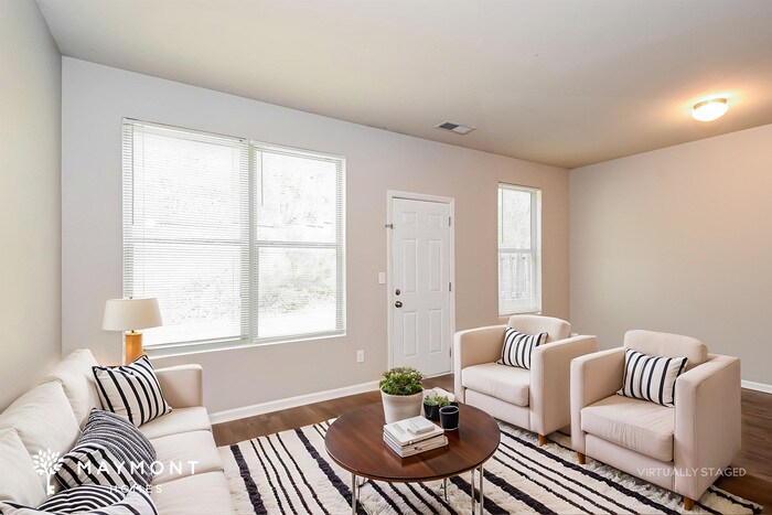 Building Photo - 3263 Pennington Dr