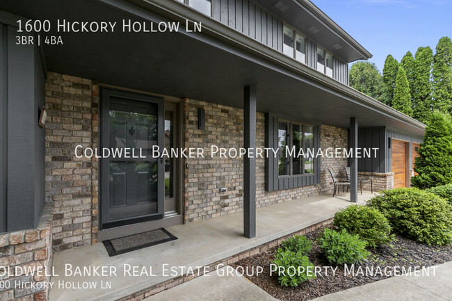 Building Photo - 1600 Hickory Hollow, Menasha