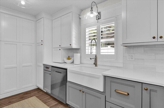 Building Photo - 5205 St Regis Pl